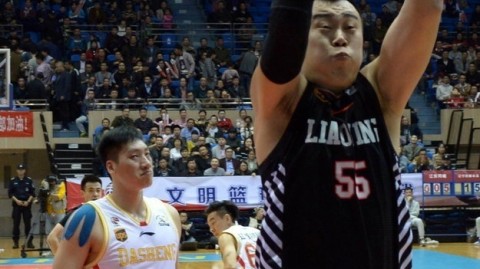 龙争虎斗映丹心：CBA内线群英谱