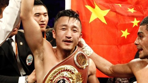 邹市明美国首秀十回合点数完胜卫冕WBO金腰带