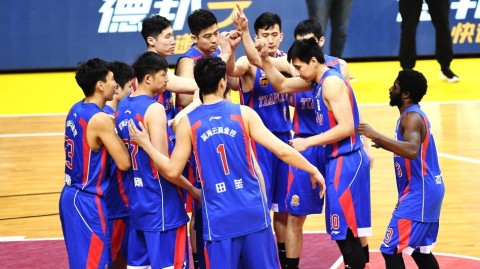 肯帝亚火力全开大胜天津，布鲁克斯独取五十分闪耀常规赛