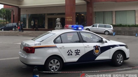 锦江宾馆门前的寂静与喧嚣：回溯CBA总决赛上的那一夜