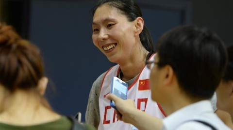 女篮京城公开课展新貌 陈楠复出传帮带冲刺里约