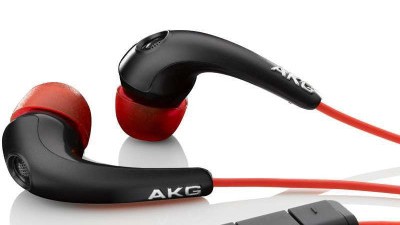 AKG麦克风选购指南：从新手入门到专业录音的真诚分享