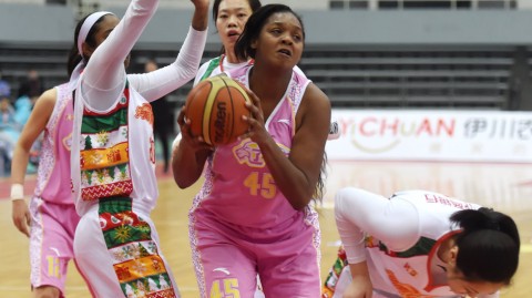 辽宁女篮客场大胜河南占得先机，季后赛门票近在咫尺