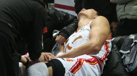 八一铁闸的悲壮一摔：回顾许钟豪五次重伤背后的职业生涯转折