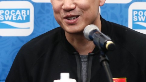 李楠挂帅男篮红队，发布会经典表情包回顾