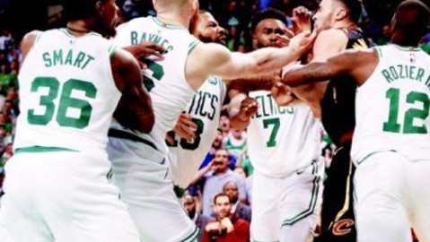 骑士118-94大胜凯尔特人扳平总分 米切尔29+8+7打爆主场